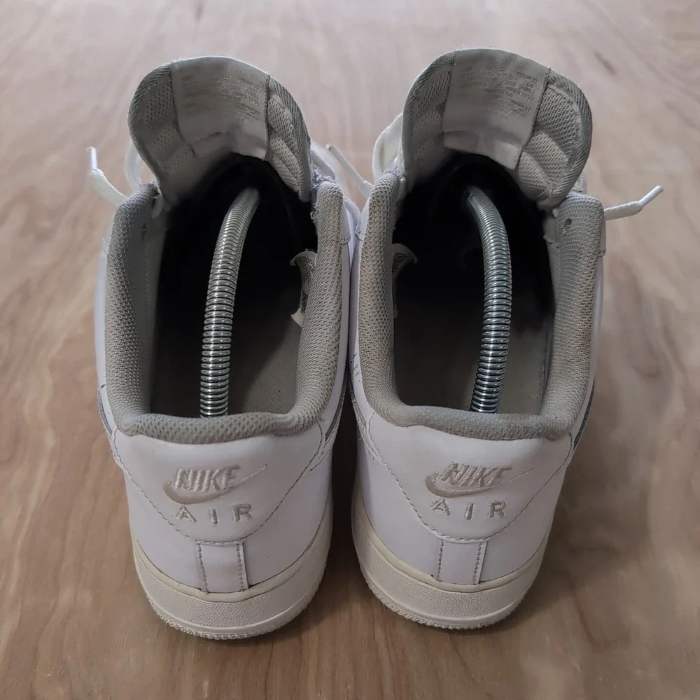 Nike Men's Air Force 1 Low '07 Athletic Shoes Triple White CW2288-111 Lot 10‎